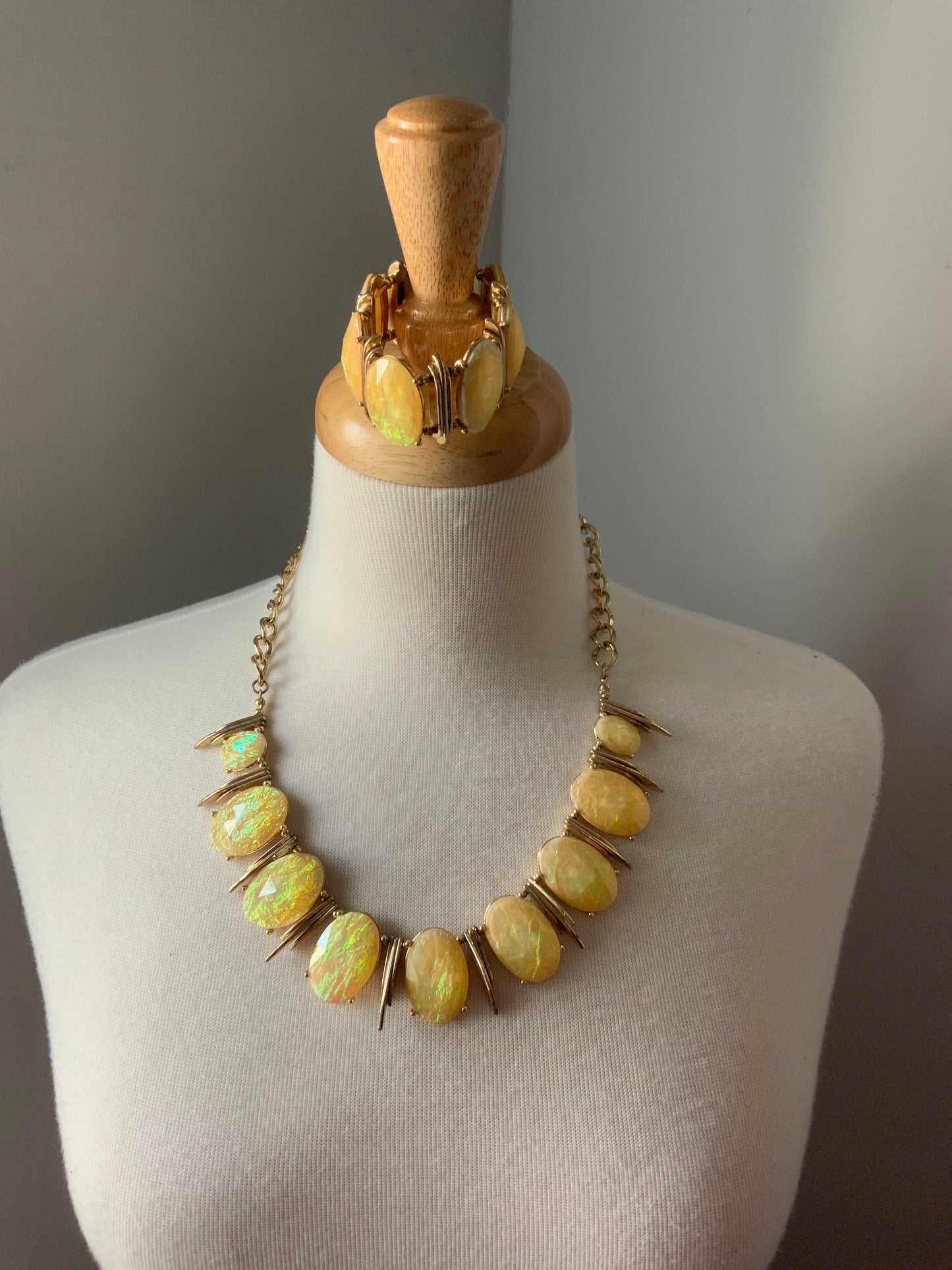 Yellow Iridescent Necklace & Bracelet