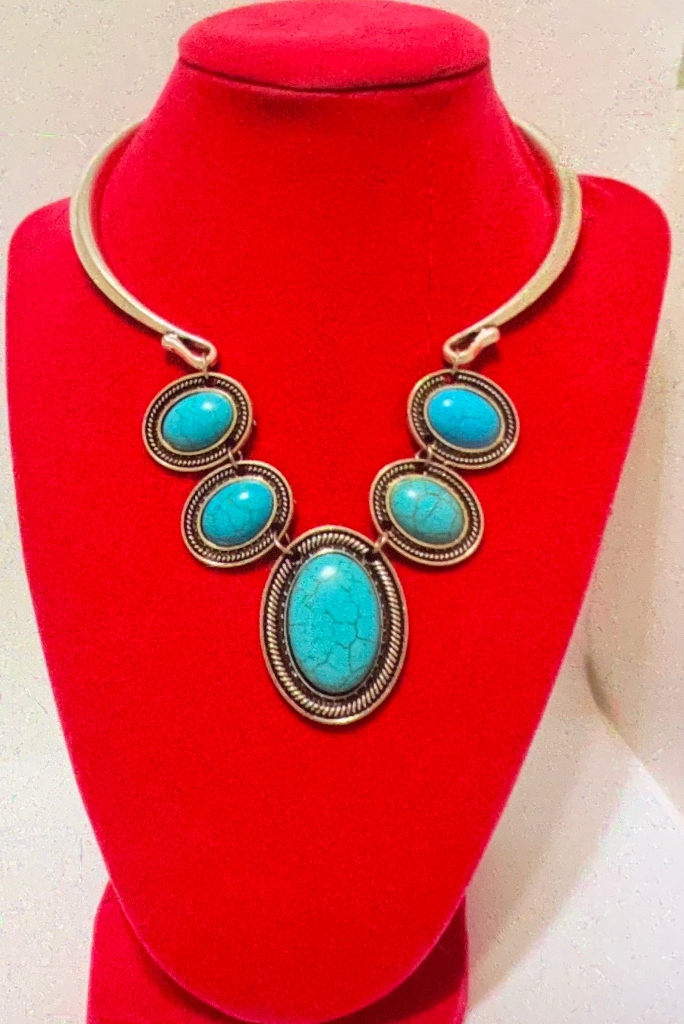 Vintage Faux Turquoise & Silver Tone Bohemain Chocker Style Adjustable Necklace