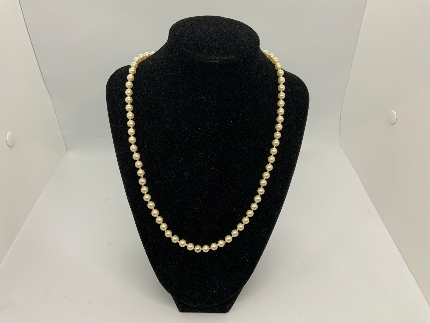 Beautiful Pearl Necklace